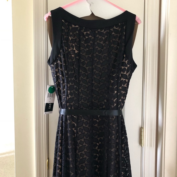 Perceptions New York Black Lace Midi Dress NWT - Picture 6 of 8